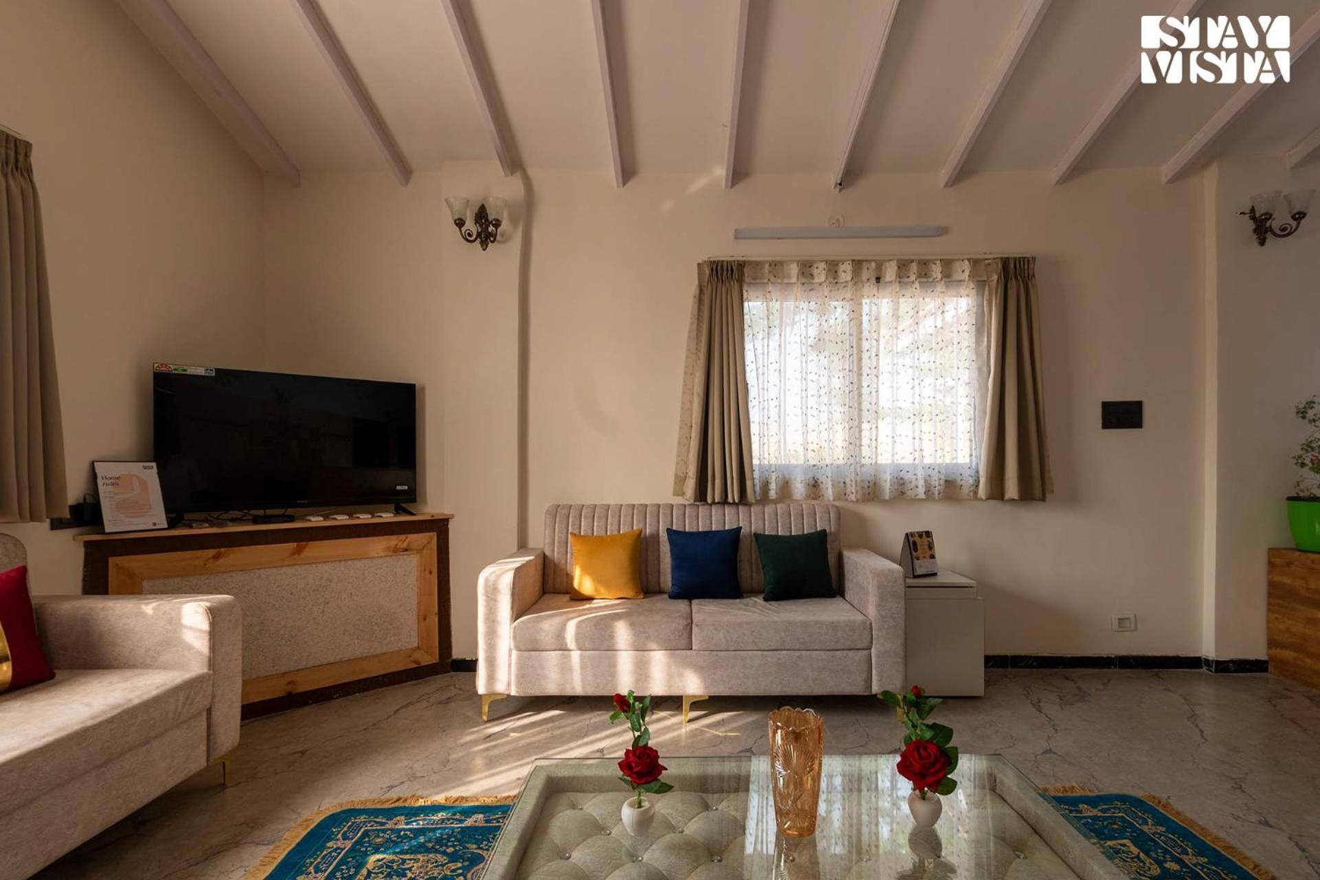 Stayvista'S Harvest Haven - Pool-View Villa With Deck & Machan Near Sula ناسيك المظهر الخارجي الصورة