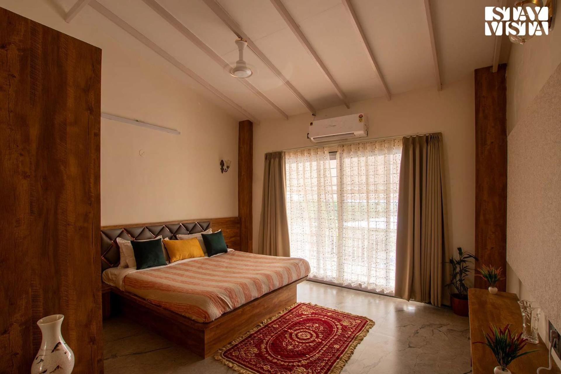 Stayvista'S Harvest Haven - Pool-View Villa With Deck & Machan Near Sula ناسيك المظهر الخارجي الصورة