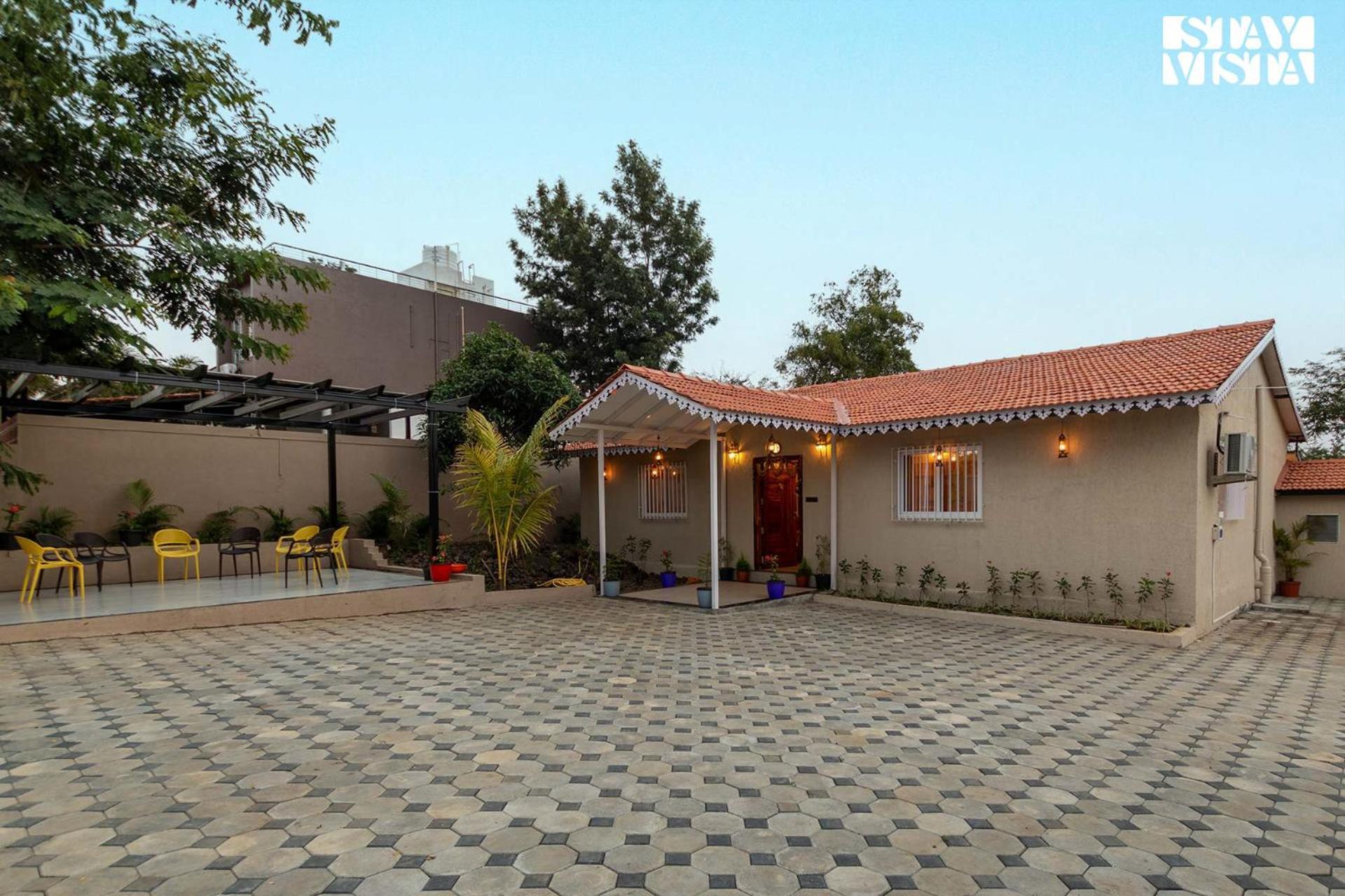 Stayvista'S Harvest Haven - Pool-View Villa With Deck & Machan Near Sula ناسيك المظهر الخارجي الصورة